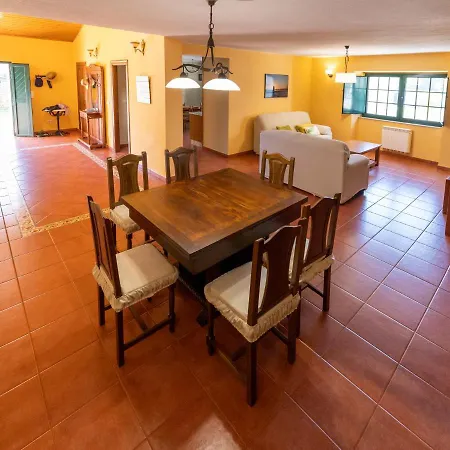 Casa Alvarin Ferienhaus *